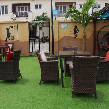 Bol Lodge And Apartment Lagos Exterior photo